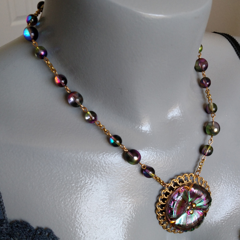Czech pendant necklace iridescent vitrail flower